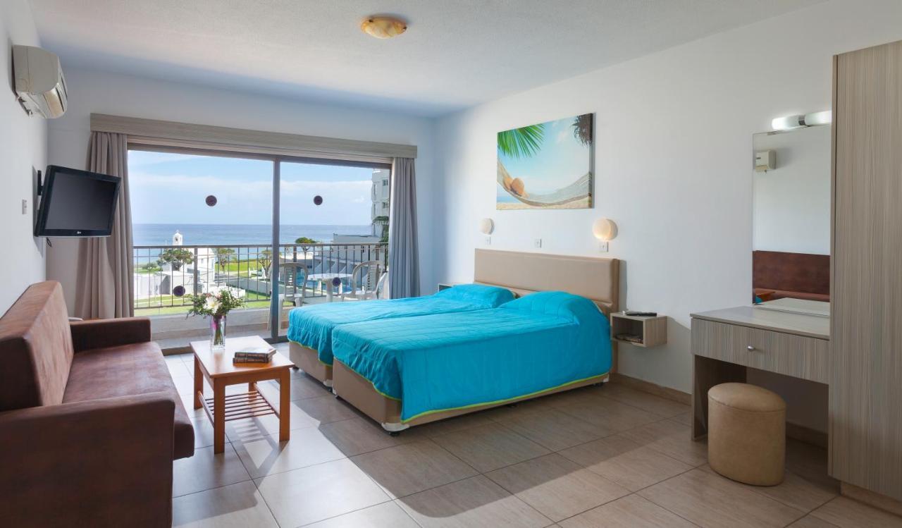 Penelope Beach Hotel Apts Protaras Bagian luar foto