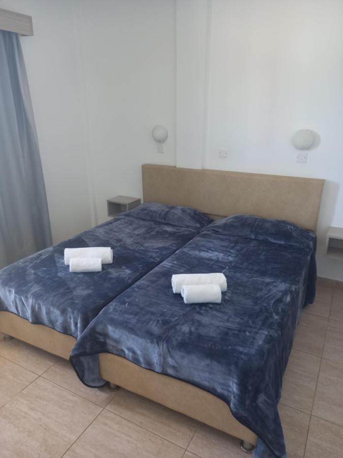 Penelope Beach Hotel Apts Protaras Bagian luar foto