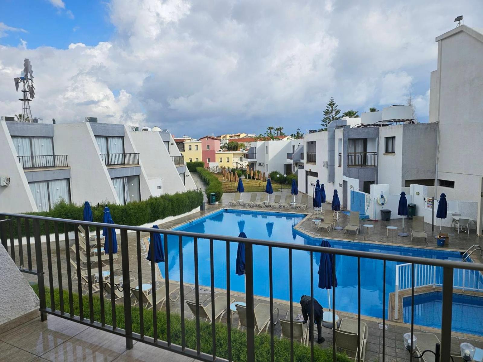 Penelope Beach Hotel Apts Protaras Bagian luar foto